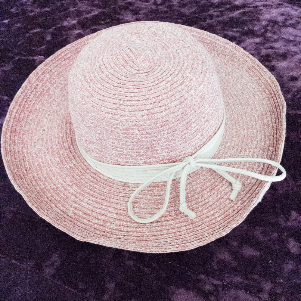Red sun hat